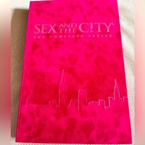 SEX AND THE CITY- DVD COLLECTION 6 Seasons: 87 Episodes - 19 Discs + BONUS DISC